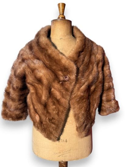 Jacques Rober
Women's short fur jacket
Lining...