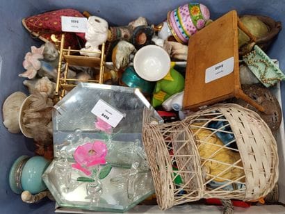 Lot consisting of four mirrors, a small collection...