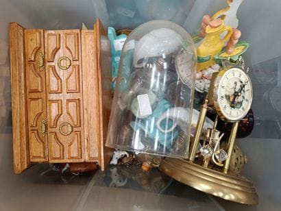 Lot consisting of four mirrors, a small collection...