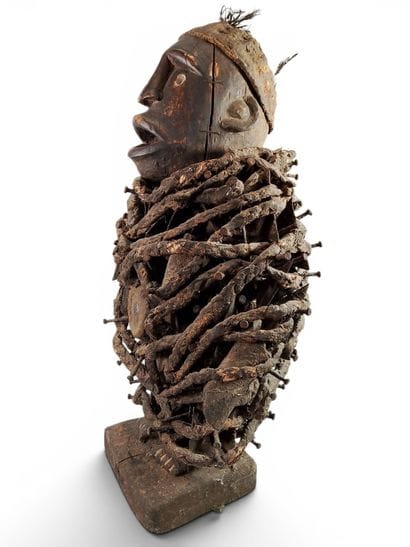 CONGO - KONGO VILI
Nkonde nail fetish made...