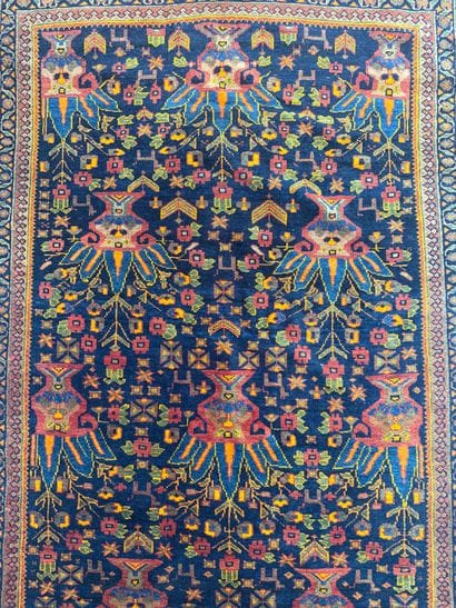 IRAN - Mechkin Rug
106 x 170 cm 

Please...