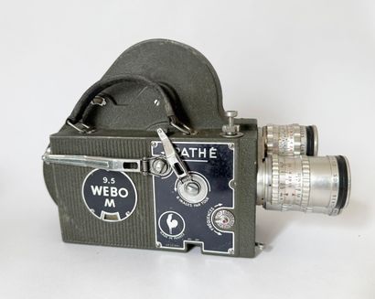 PATHE - WEBO M 9.5 Camera, No. 10281
Equipped...
