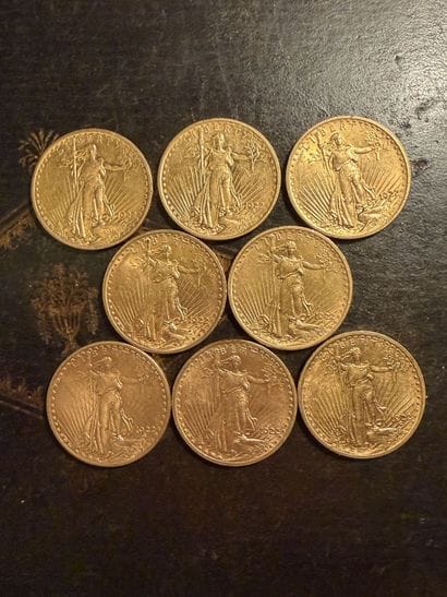 8 x 20 USD en or de 1922 
P : 268 g