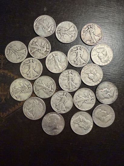 20 pièces US dollars d'argent divers
- 1...