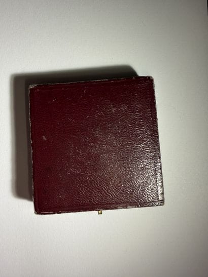 FRANCE. Une pièce en or 900‰ de 100 Francs...
