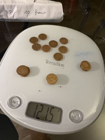 10 F or jaune (x38), France dont 
- 3 Tête...