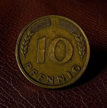 10 pfenning en métal, 1950, Allemagne 
Cette...