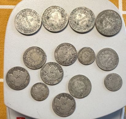 REPUBLIQUE FRANCAISE, années 1870 principalement
14...