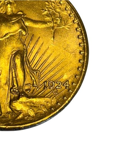 Une pièce en or de 20 dollars 1924 (États-Unis)
P...