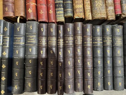 LIVRES : Livres Romantiques, Rousseau, Voltaire,...