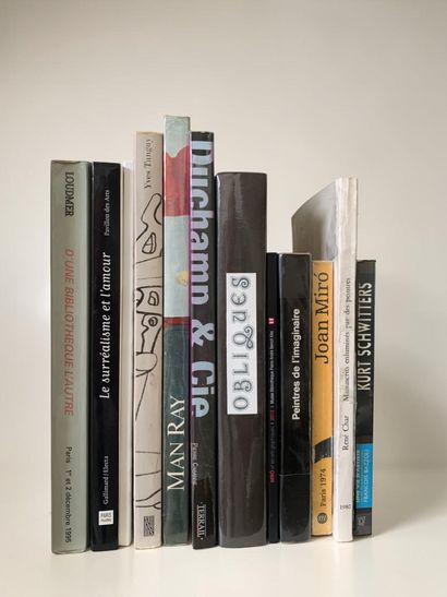 Surréalisme. 12 livres d'art et catalogues...