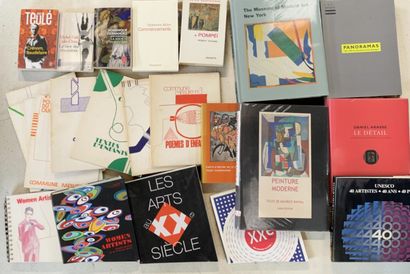 Selection of books, art books, auction catalogs,...