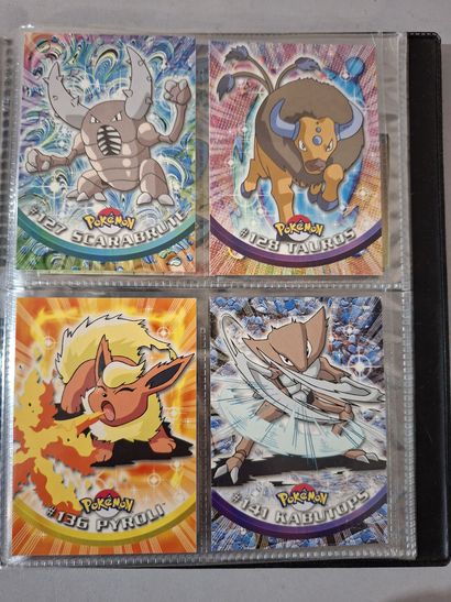 Album de cartes Pokémon.