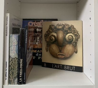 Art Brut. 6 livres d'art : Le manège de Petit...
