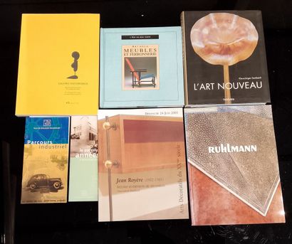 Ensemble de dix livres sur l'Art Nouveau...