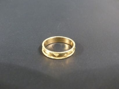 ARTHUS. Bague en or 18 carat modèle anneau...