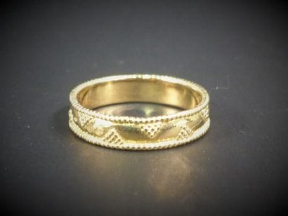 ARTHUS. Bague en or 18 carat modèle anneau...