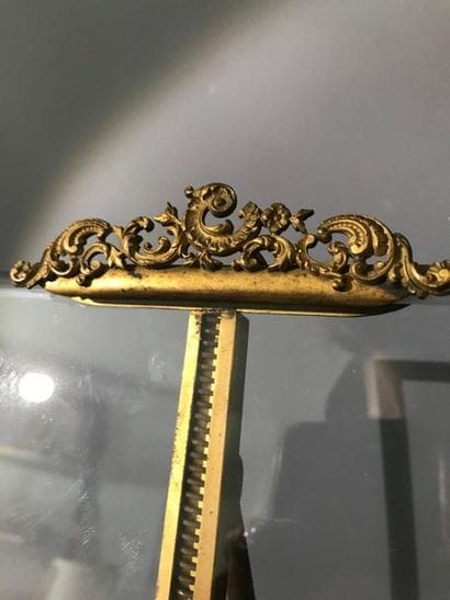 Cadre photo en bronze ciselé, à verre biseauté,...