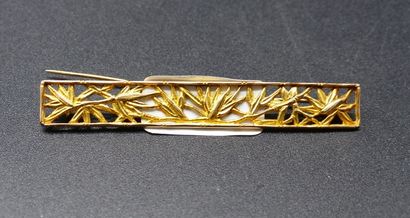 Broche en or 14 ct. 4 grammes. 
Broche en...