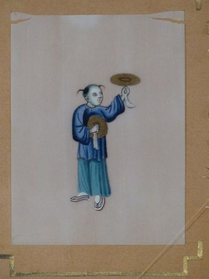 CHINE. Personnages, gouache sur papier de...
