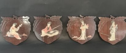 Asie, réunion de quatre sujets sur feuille...