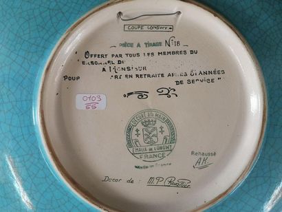 LONGWY, coupe à décor de blason lorrain aux...