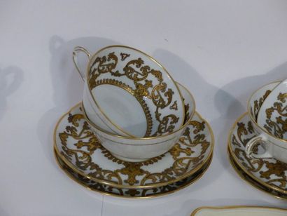 BERNARDAUD à LIMOGES. Partie de service 
Bernardaud...