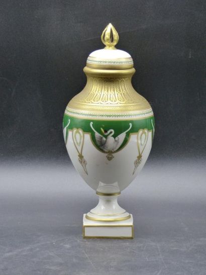 ROVINA. Vase couvert
ROVINA à Epinal, petit...