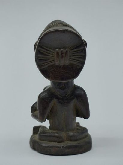Statue bois Afrique femme maternité 
Afrique....