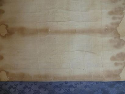 Kakemono à motif de singes combattant, 
JAPON....