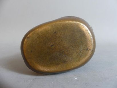Bronze à patine brune représentant Daruma
JAPON....