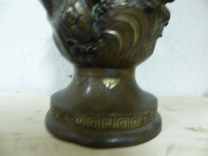 JAPON.Grand vase en bronze
JAPON. Grand vase...