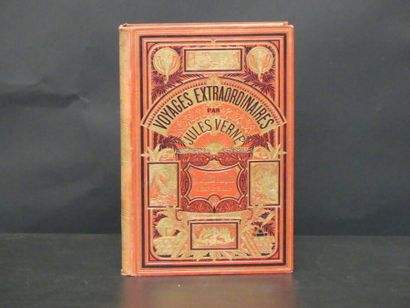 Jules VERNE De la terre à la lune et Autour...