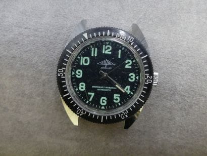 Réunion de six montres: LeRoyal, montre en...