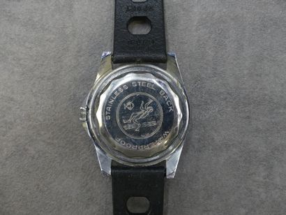 ZENO. Montre de plongée en acier avec dateur...