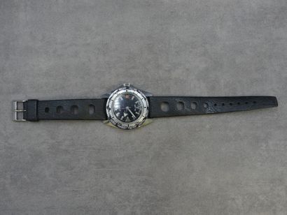 ZENO. Montre de plongée en acier avec dateur...