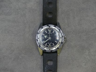 ZENO. Montre de plongée en acier avec dateur...