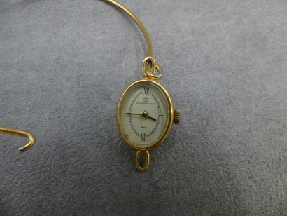 Réunion de trois montres de dame, en acier...