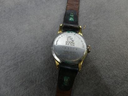 DOGMA Prima. Montre de dame en acier, lunette...