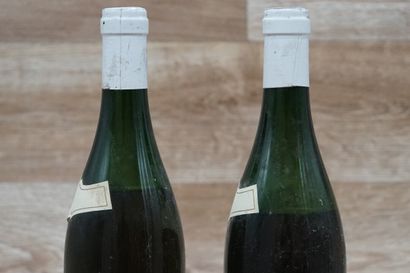 2 bouteilles de Puligny 1er cur Les Folatières...