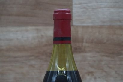 1 bouteille de Clos-Vougeot Grand Cru 1974...