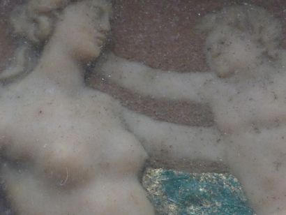 Bas reliefs. 
Suite de deux bas reliefs en...