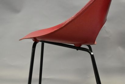 Pierre GUARICHE. Paire de chaises Tulipe...