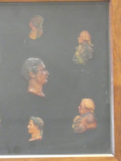 Ecole du XIXème siècle Suite de profils en...
