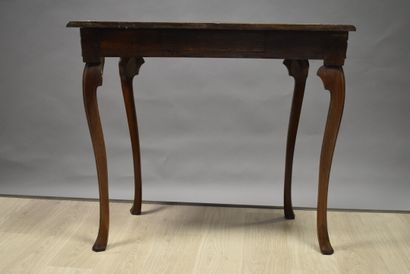 Table d'appoint en bois naturel. Epoque Louis...
