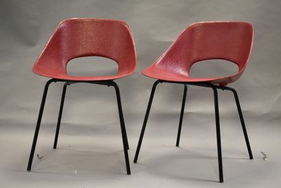 Pierre GUARICHE. Paire de chaises Tulipe...