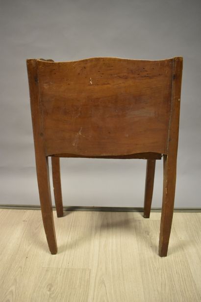 Chevet rectangulaire en bois massif. Epoque...