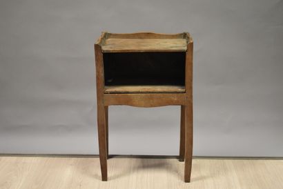 Chevet rectangulaire en bois massif. Epoque...