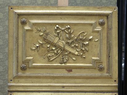 Ecole Louis XVI. Paire de panneaux en bois...