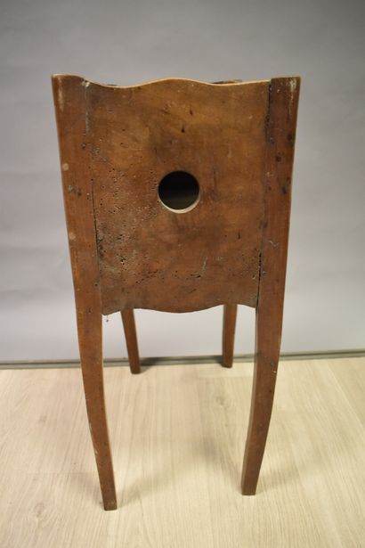 Chevet rectangulaire en bois massif. Epoque...